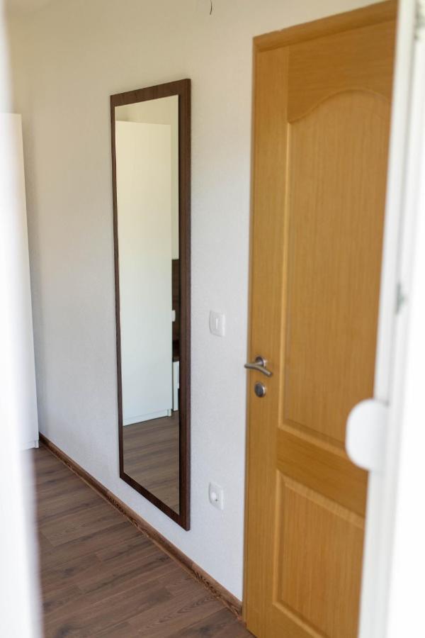 Apartmani Mia Prozor Exterior foto