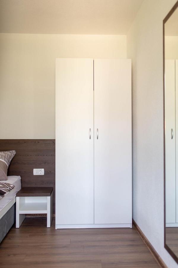 Apartmani Mia Prozor Exterior foto